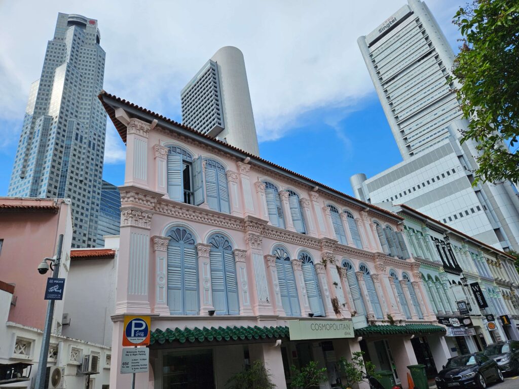 Chinatown in Singapore, the start of our running route