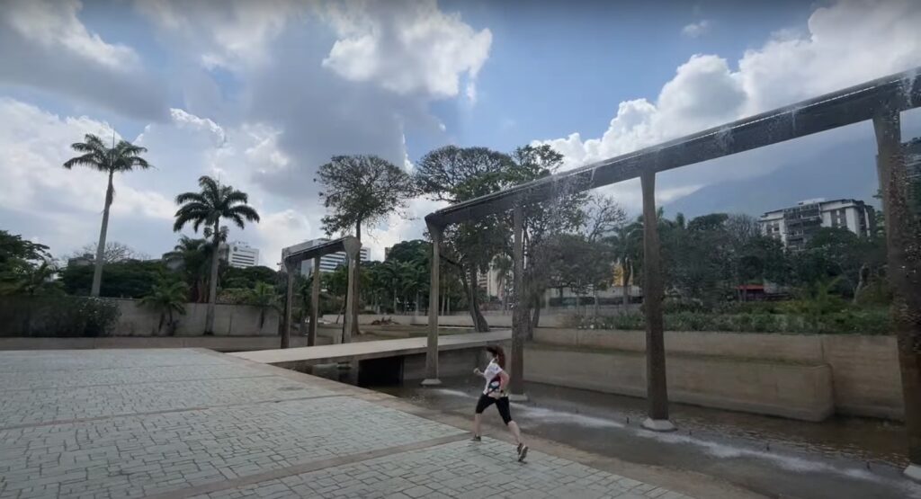 Running in Parque del Este, Caracas