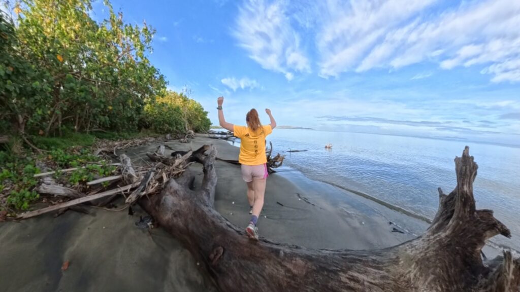 Images of our run in Sonaisoli Island in Fiji, in the Double Tree by Hilton resort and the island. Recommended 6k run in Fiji.