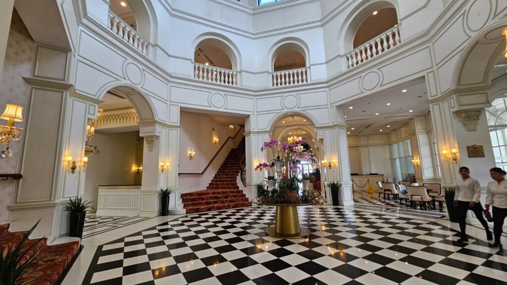 Hotel Rizal, in Manila, the Philippines. Addition to my running guide to Manila.