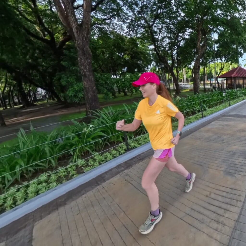 The running ginger running in Manila Bay in our recommened route in Manila
