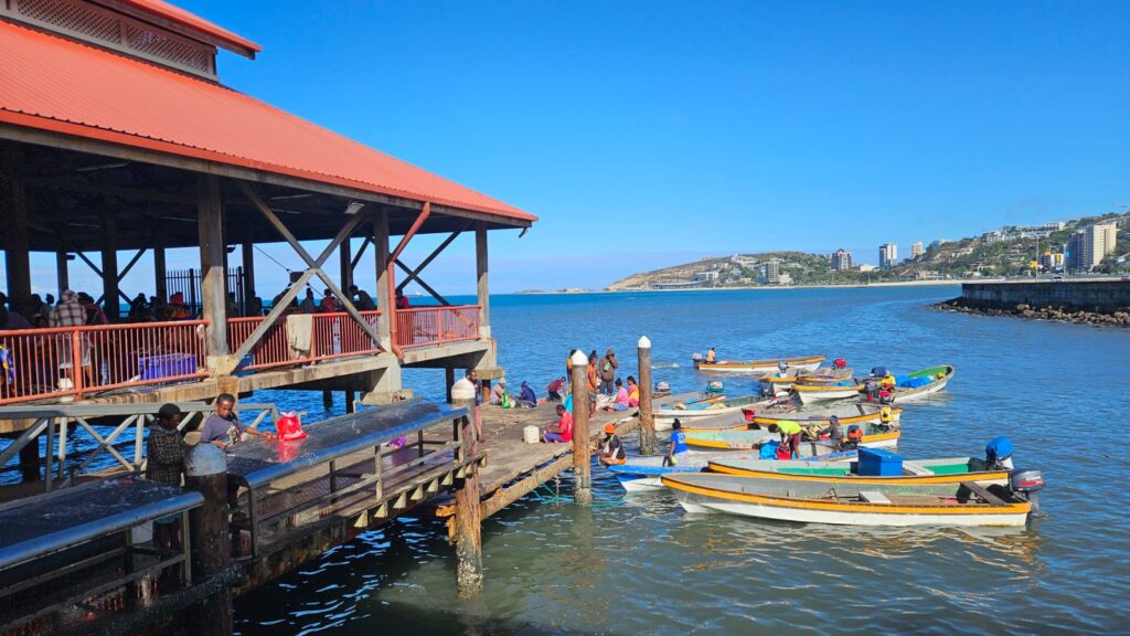 Images of Port Moresby in PNG, Papua New Guinea, for our tourism and running recommendations. Koki Fish Market.