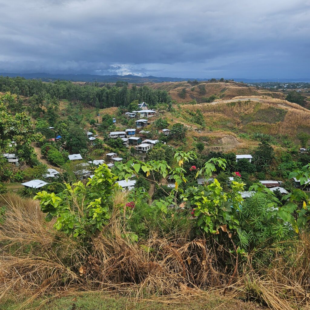 Running guide for the Solomon Islands: what to see before and after your run.