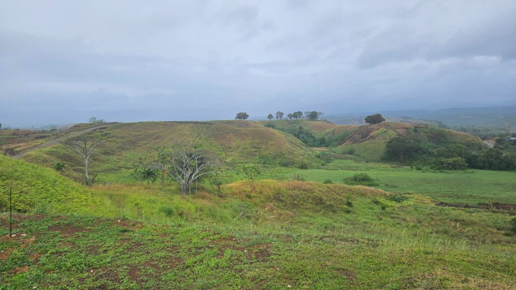 Running guide for the Solomon Islands: what to see before and after your run.