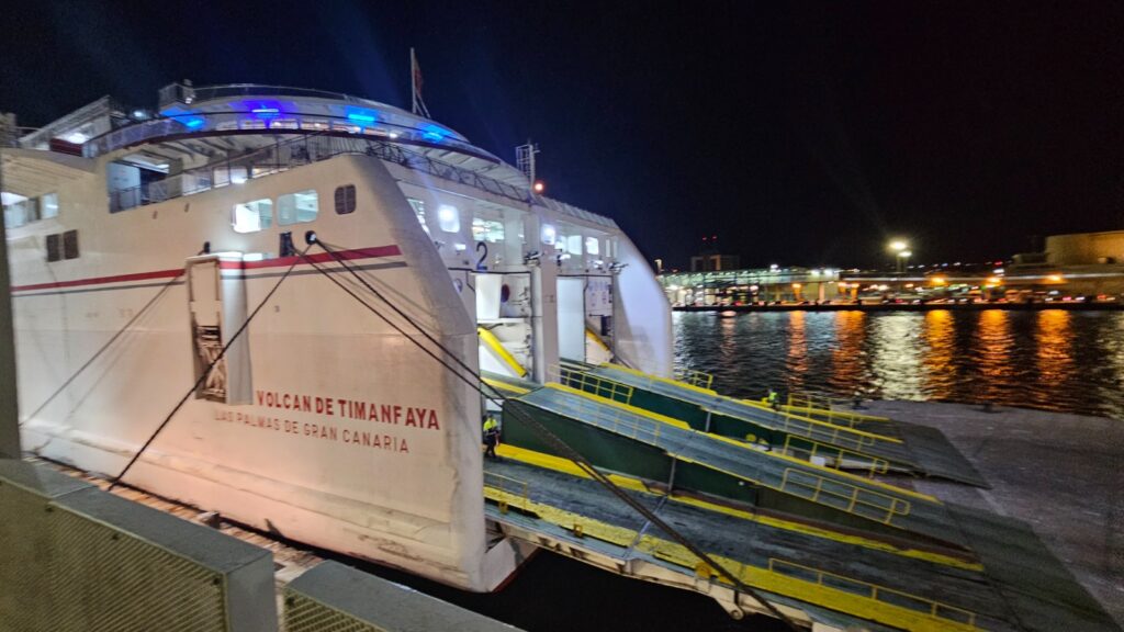 Ferry Motril a Molilla, Naviera Armas, Volcan de Timanfaya