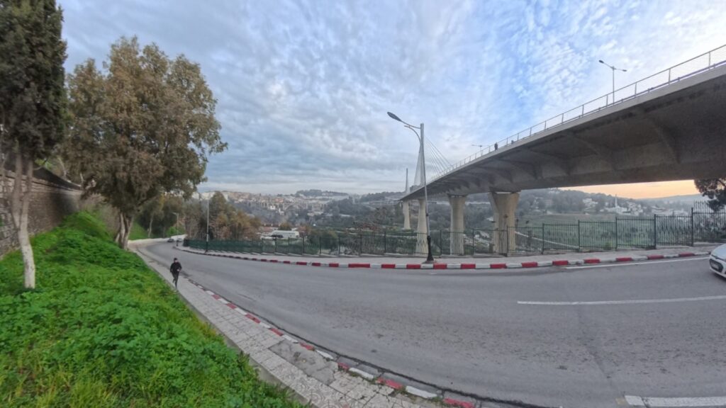 The running ginger running in Constantine, Argelia, in 2026. Recommended route for running in the city of Constantine.