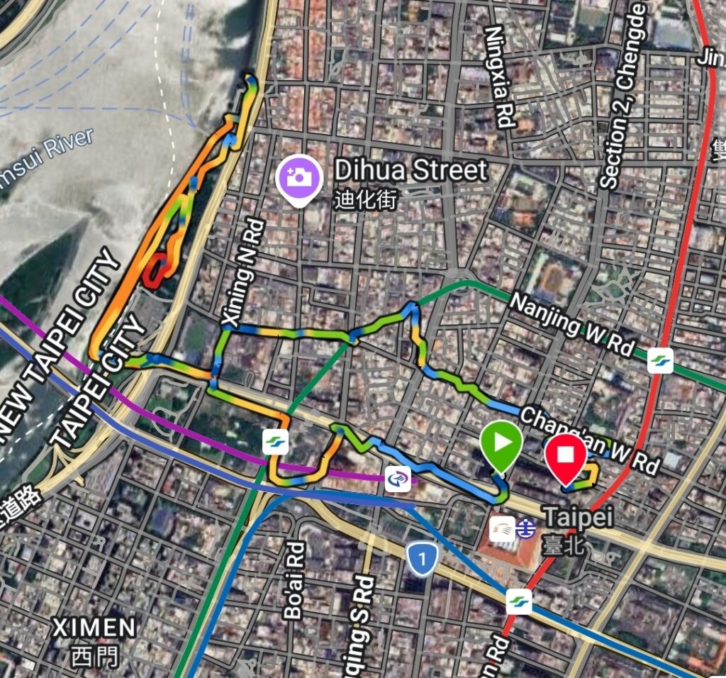 5 to 10kms running route along Tamsui river in Taipei. Recommended run route.