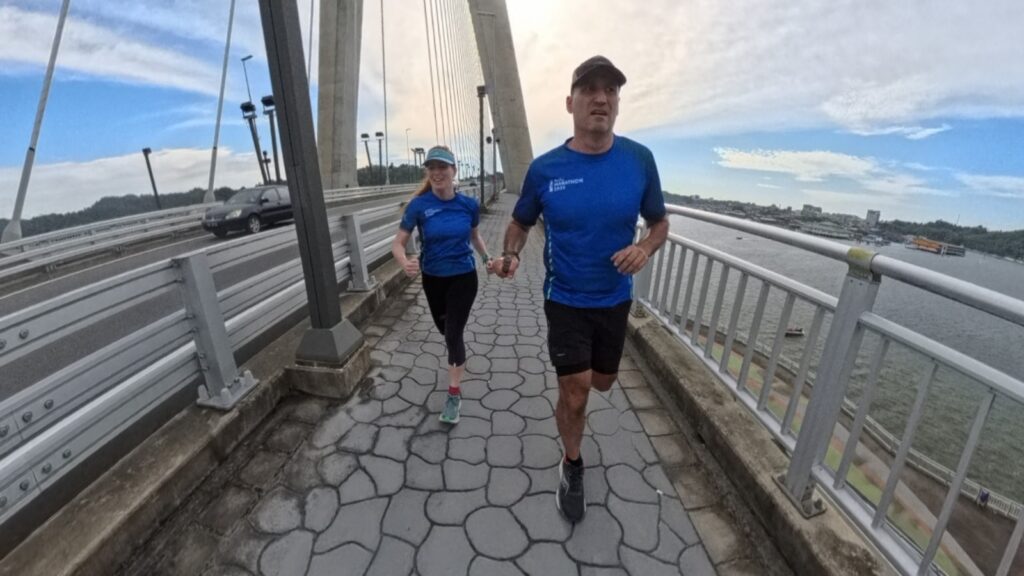 The running ginger running 6 kilometers in Bandar Seri Begawan in Brunei. Recommended run.