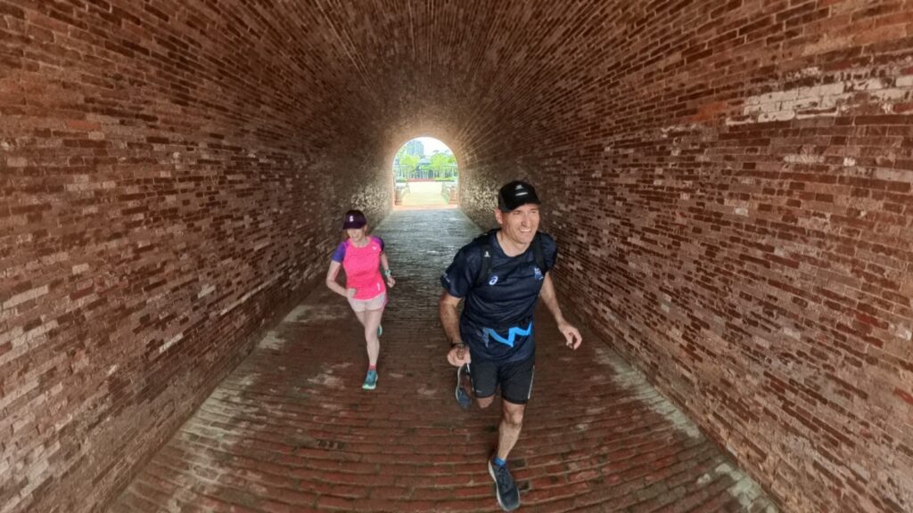 The running ginger running in Tainan. Recommended 10k route in Tainan. Navy destroyer.