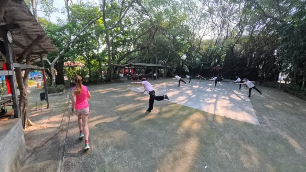 The running ginger running in Taipei. Recommended route around the river Tamsui and Yanping Riverside Park.